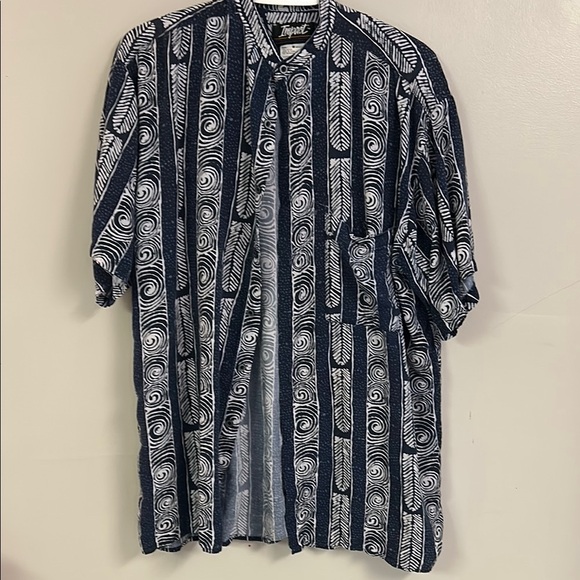 Men's Black and White Patterned Shirt - Picture 1 of 3